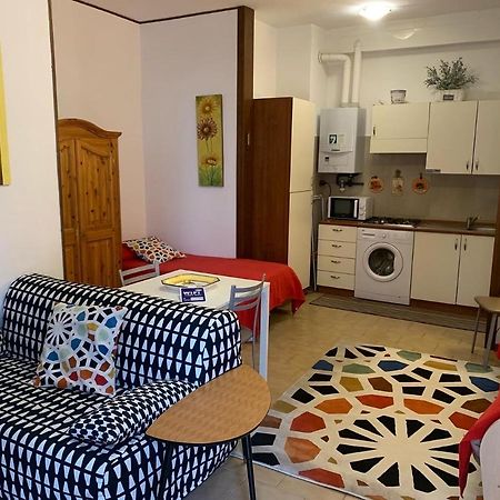Appartamento Affitti Brevi Verona Colors/G.B. Rossi Friendly Экстерьер фото
